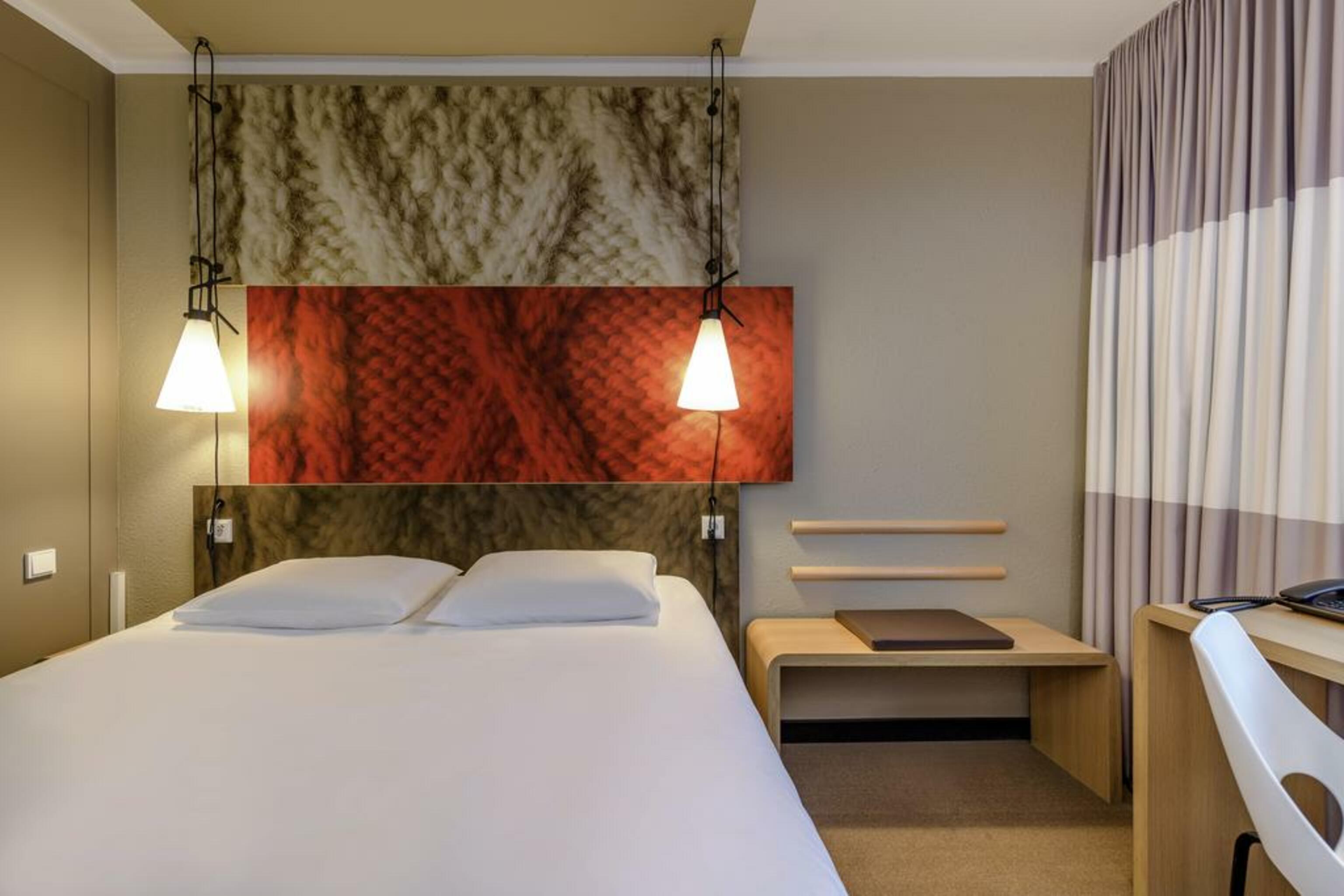 Hotel Ibis Dijon Gare Esterno foto