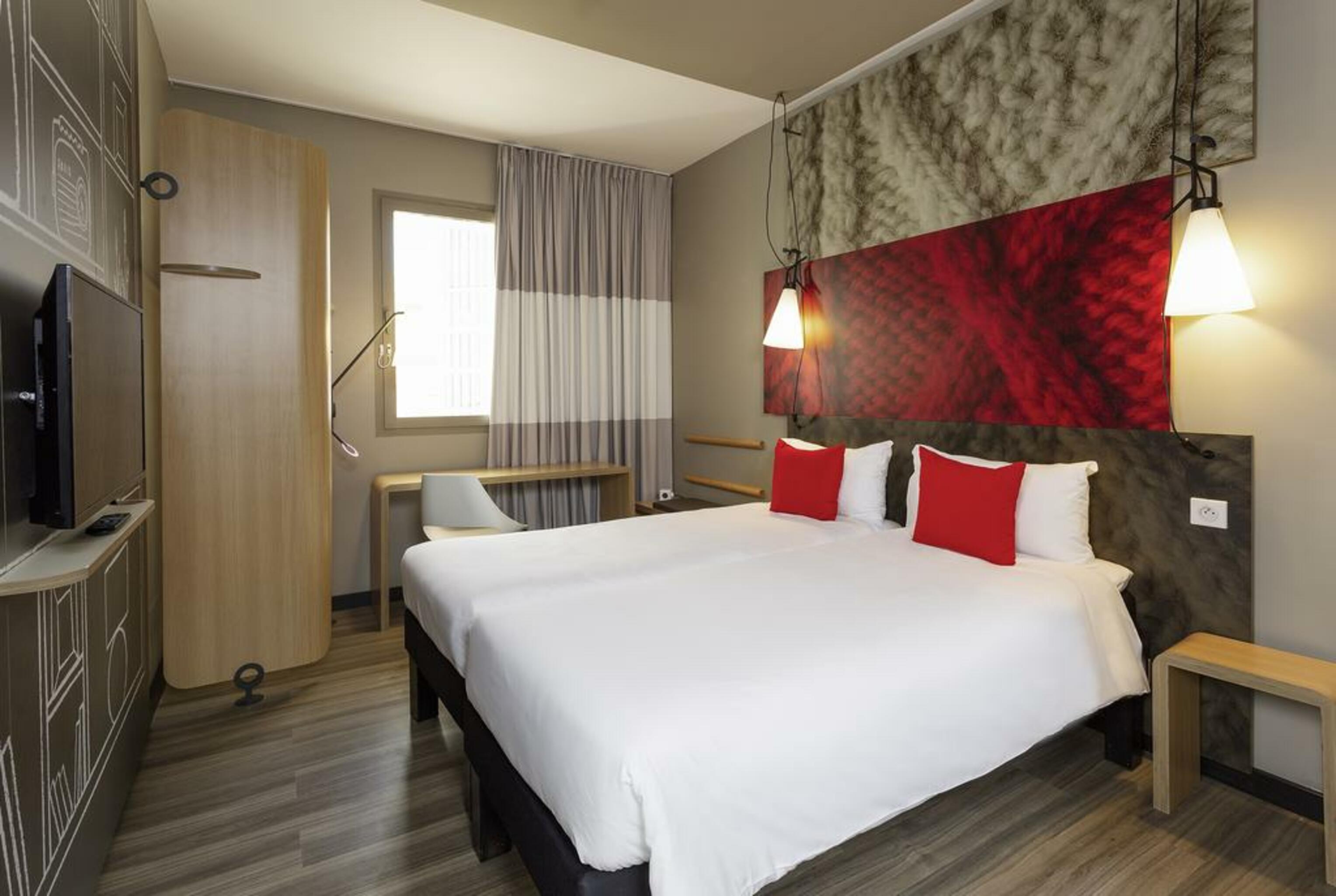 Hotel Ibis Dijon Gare Esterno foto