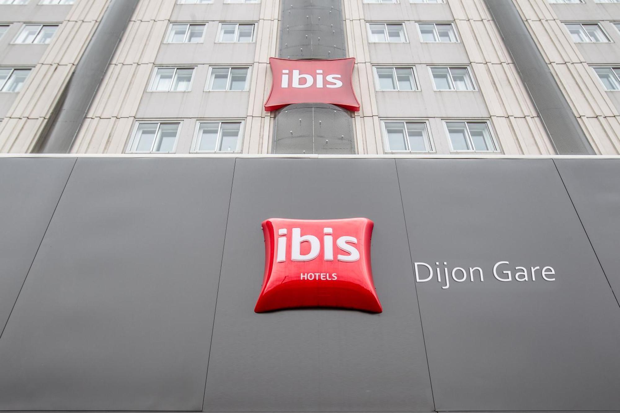 Hotel Ibis Dijon Gare Esterno foto