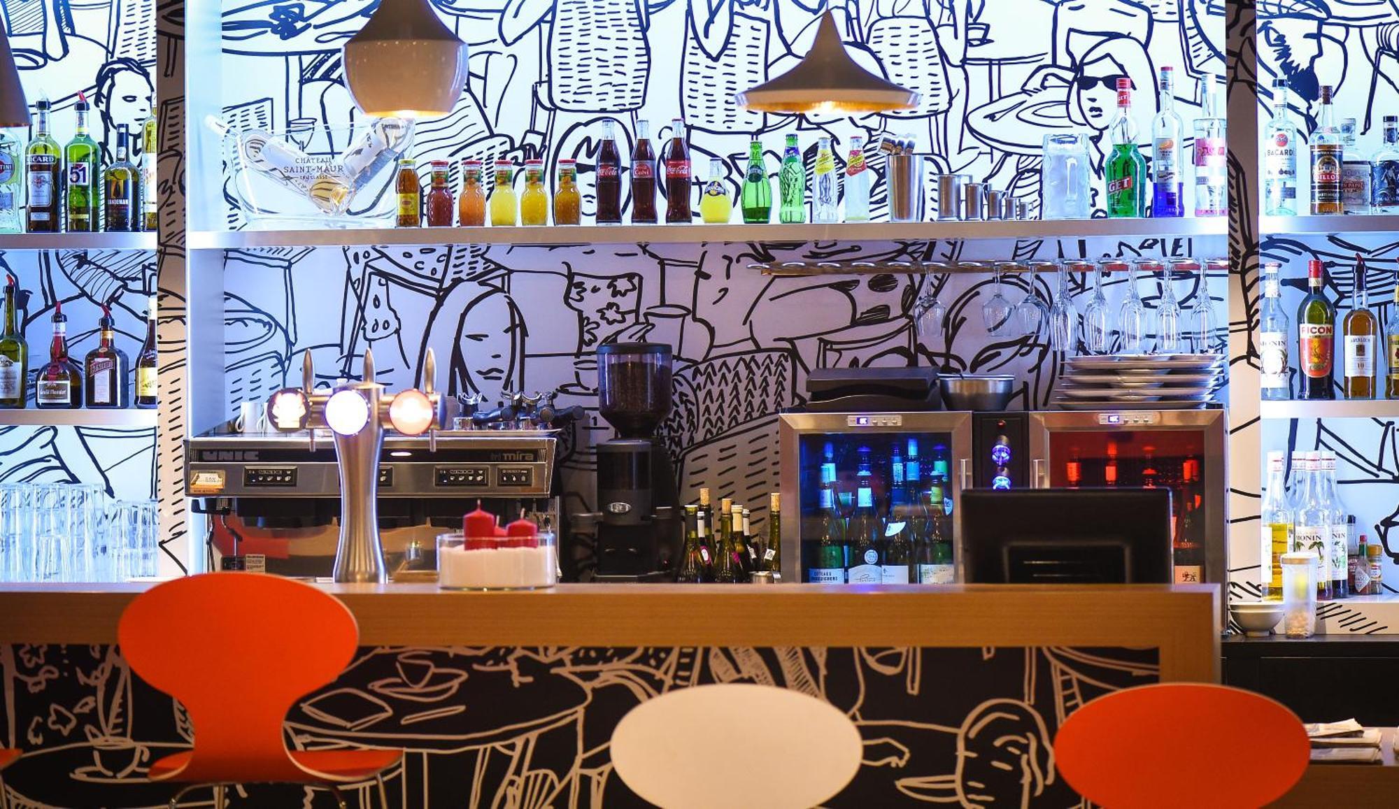 Hotel Ibis Dijon Gare Esterno foto