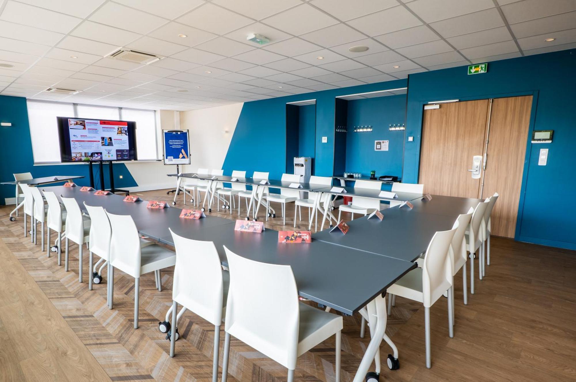 Hotel Ibis Dijon Gare Esterno foto