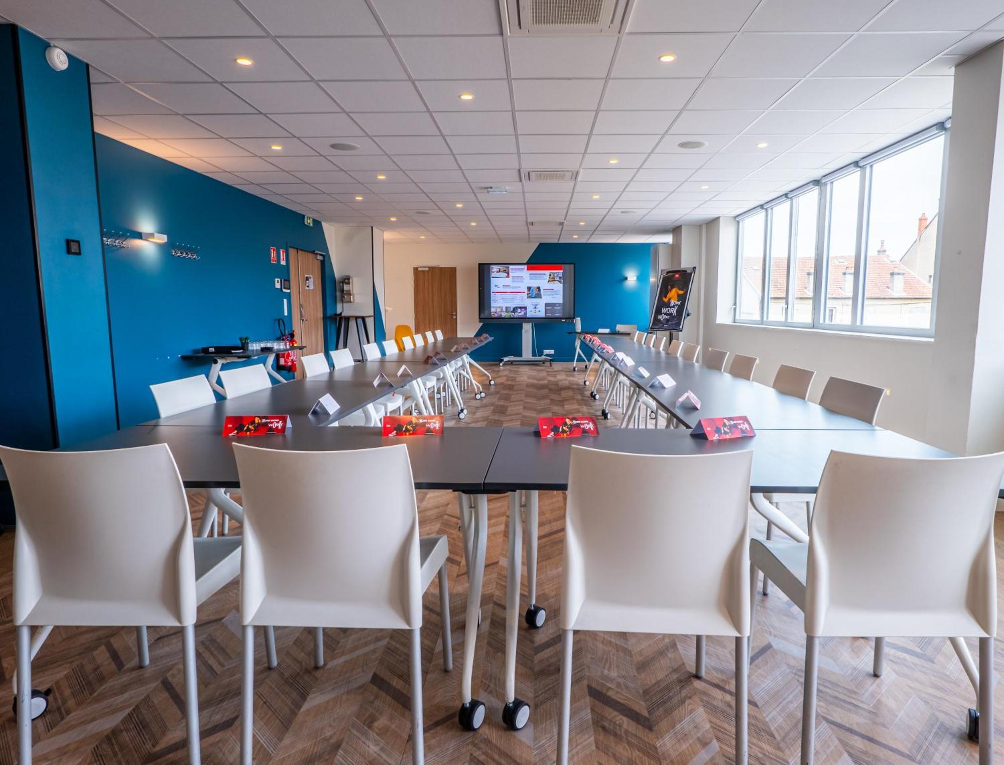 Hotel Ibis Dijon Gare Esterno foto